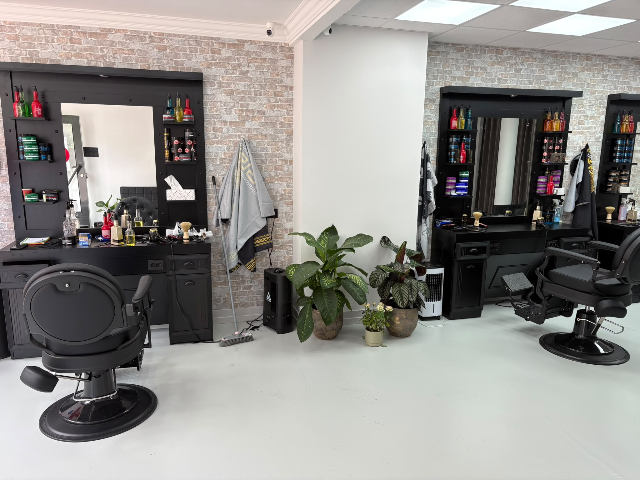 Binnen in Micheil's Barbershop in IJsselstein